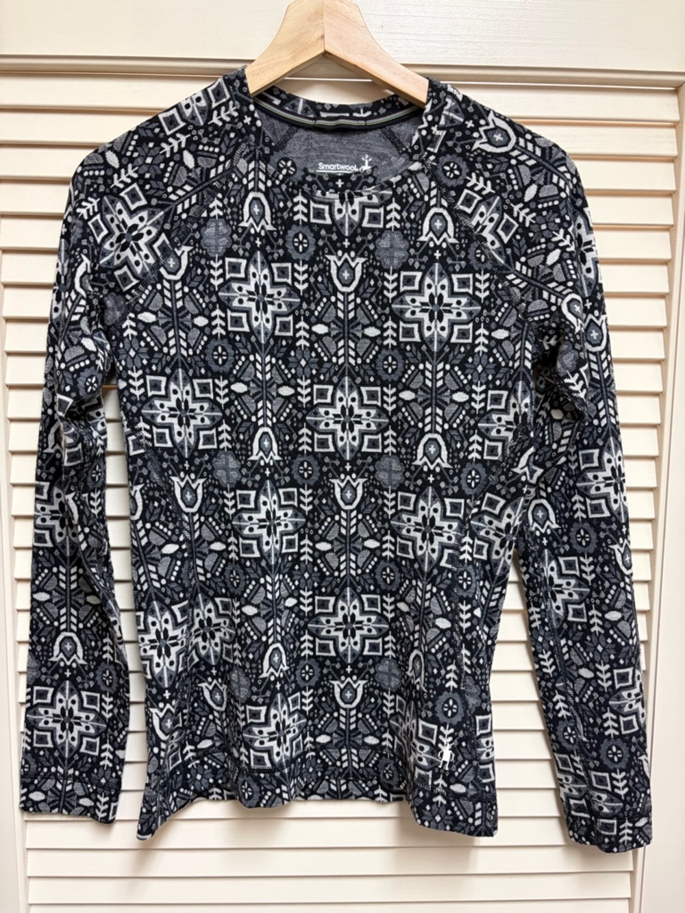 Smartwool Merino 250 Base Layer Top Womens M Black Nordic Pattern Wool Shirt